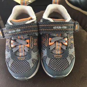 Infant/toddler walking shoes